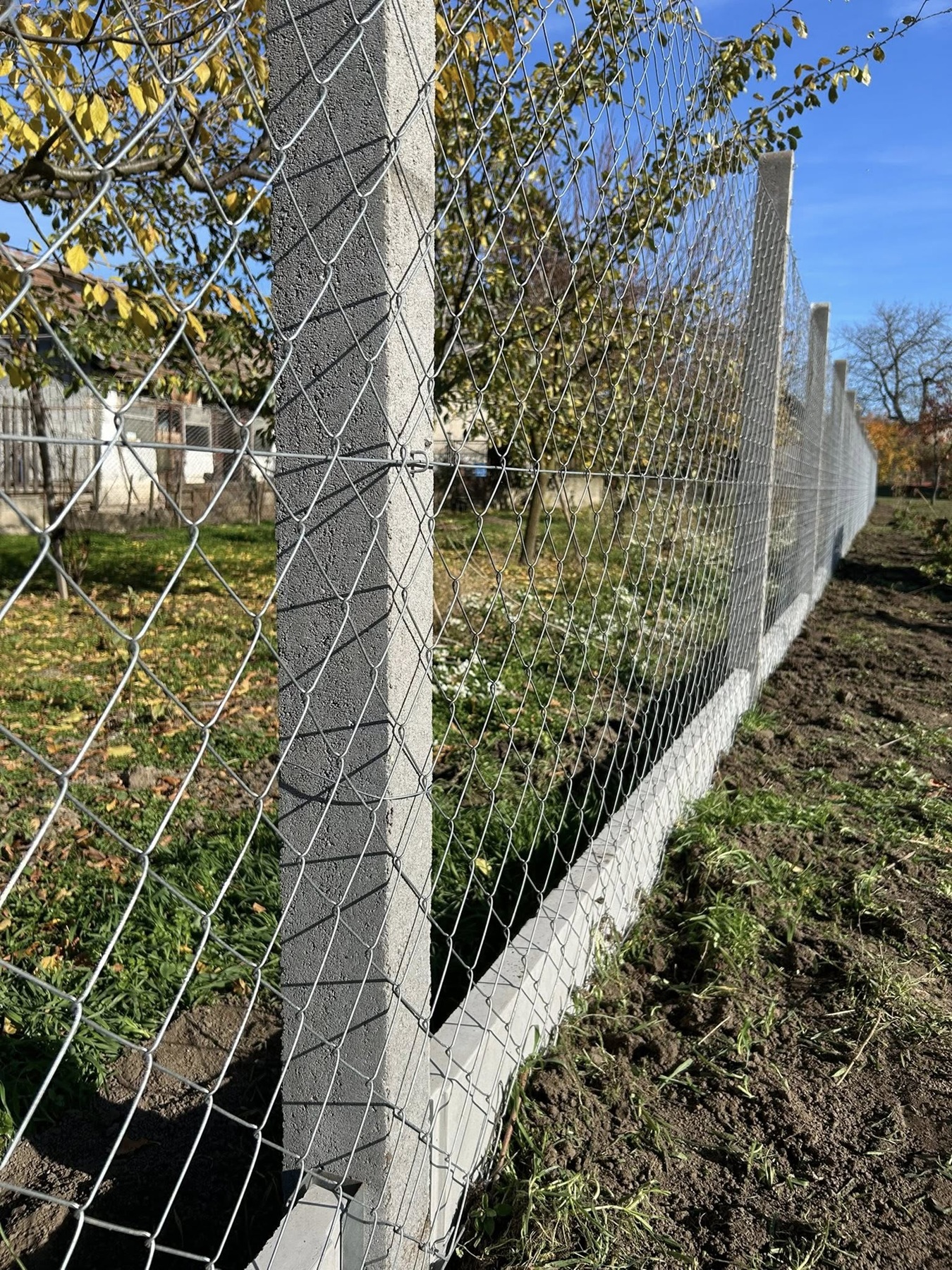 Betonoszlopos kerítések